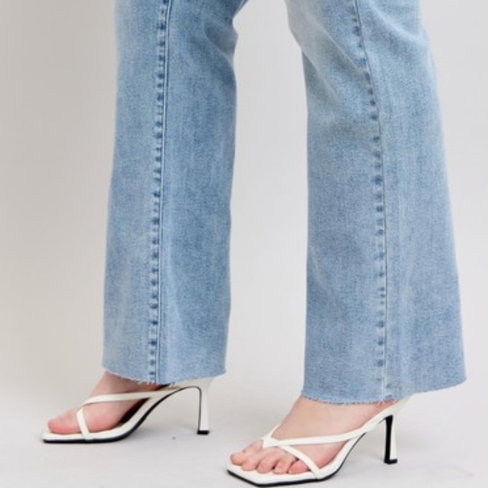 Judy Blue Mid-Rise Relax Dad Straight Leg Distressed Jeans Raw Hem Denim Pants - Picture 14 of 16